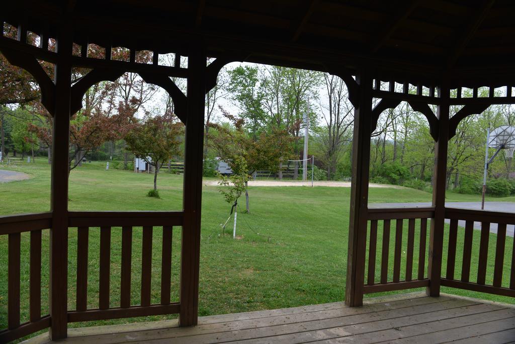 Appalachian Camping Resort Log Home 6 Shartlesville Luaran gambar